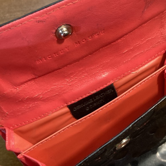 Mickey Mouse Wallet - Picture 5 of 9